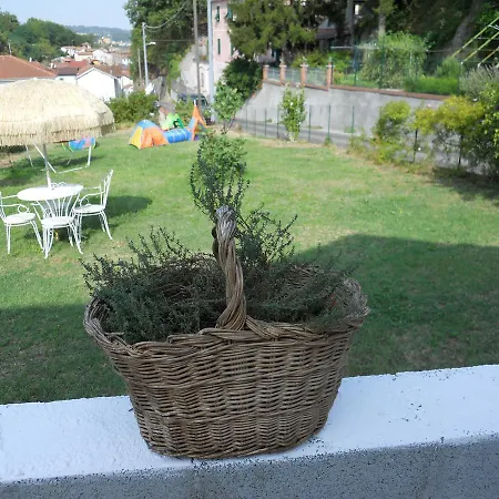 Casa Clotilde Couette-café Stazzano